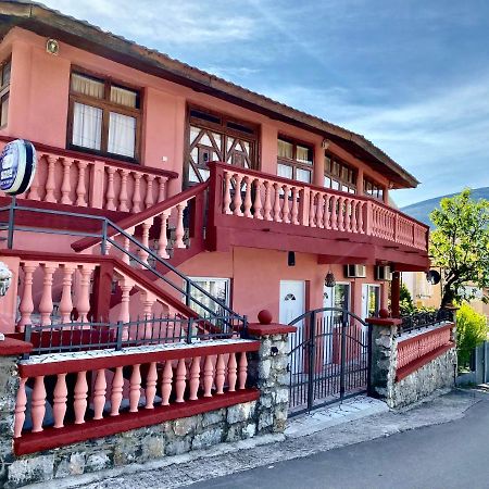 ホテル Vila Duricic 300M Od Mora Ðenovići エクステリア 写真