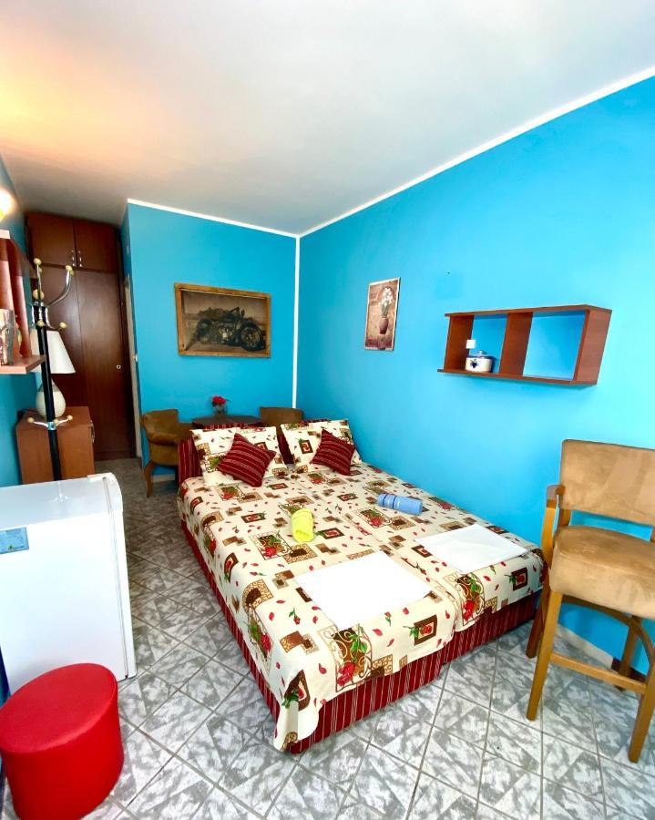 ホテル Vila Duricic 300M Od Mora Ðenovići エクステリア 写真