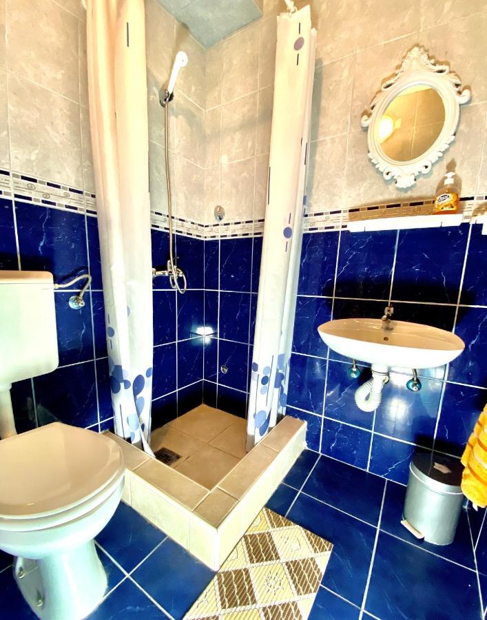 ホテル Vila Duricic 300M Od Mora Ðenovići エクステリア 写真