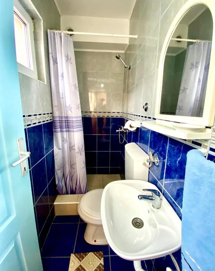 ホテル Vila Duricic 300M Od Mora Ðenovići エクステリア 写真