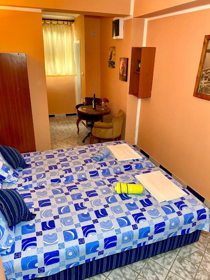 ホテル Vila Duricic 300M Od Mora Ðenovići エクステリア 写真