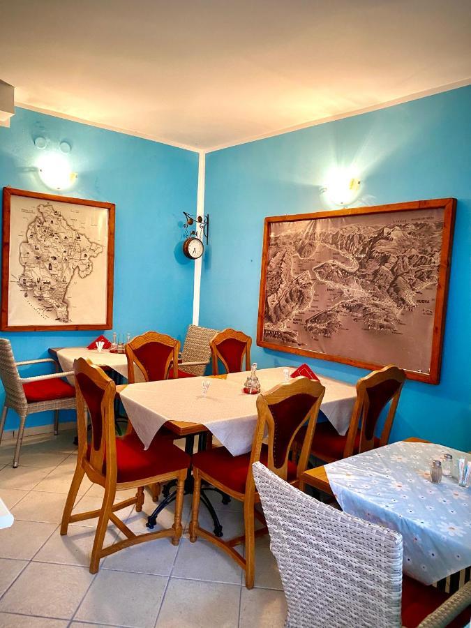 ホテル Vila Duricic 300M Od Mora Ðenovići エクステリア 写真
